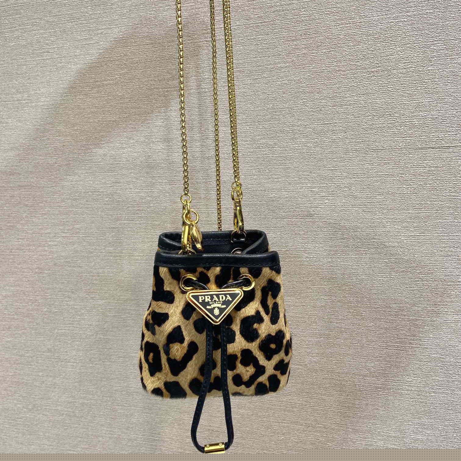 Pra*a top handle bags